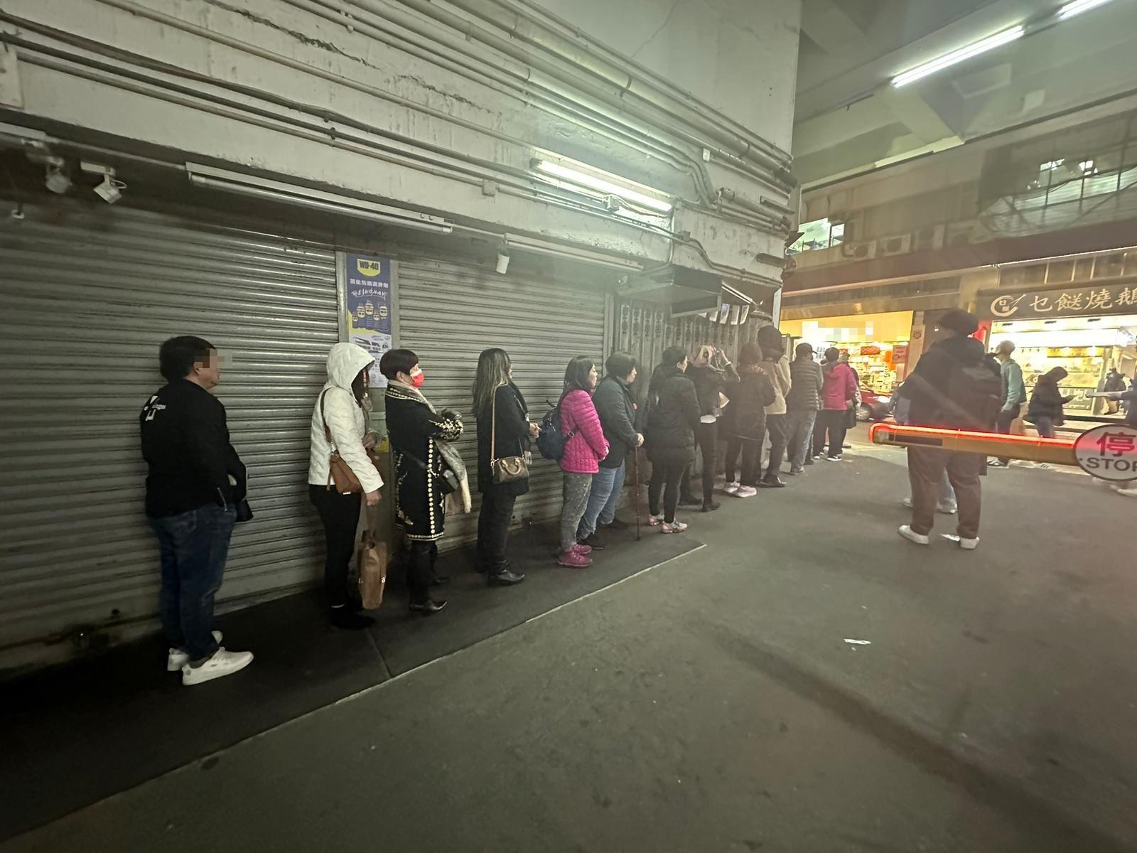 警觀塘搗非法麻雀賭檔  拘16人包括75歲賭客