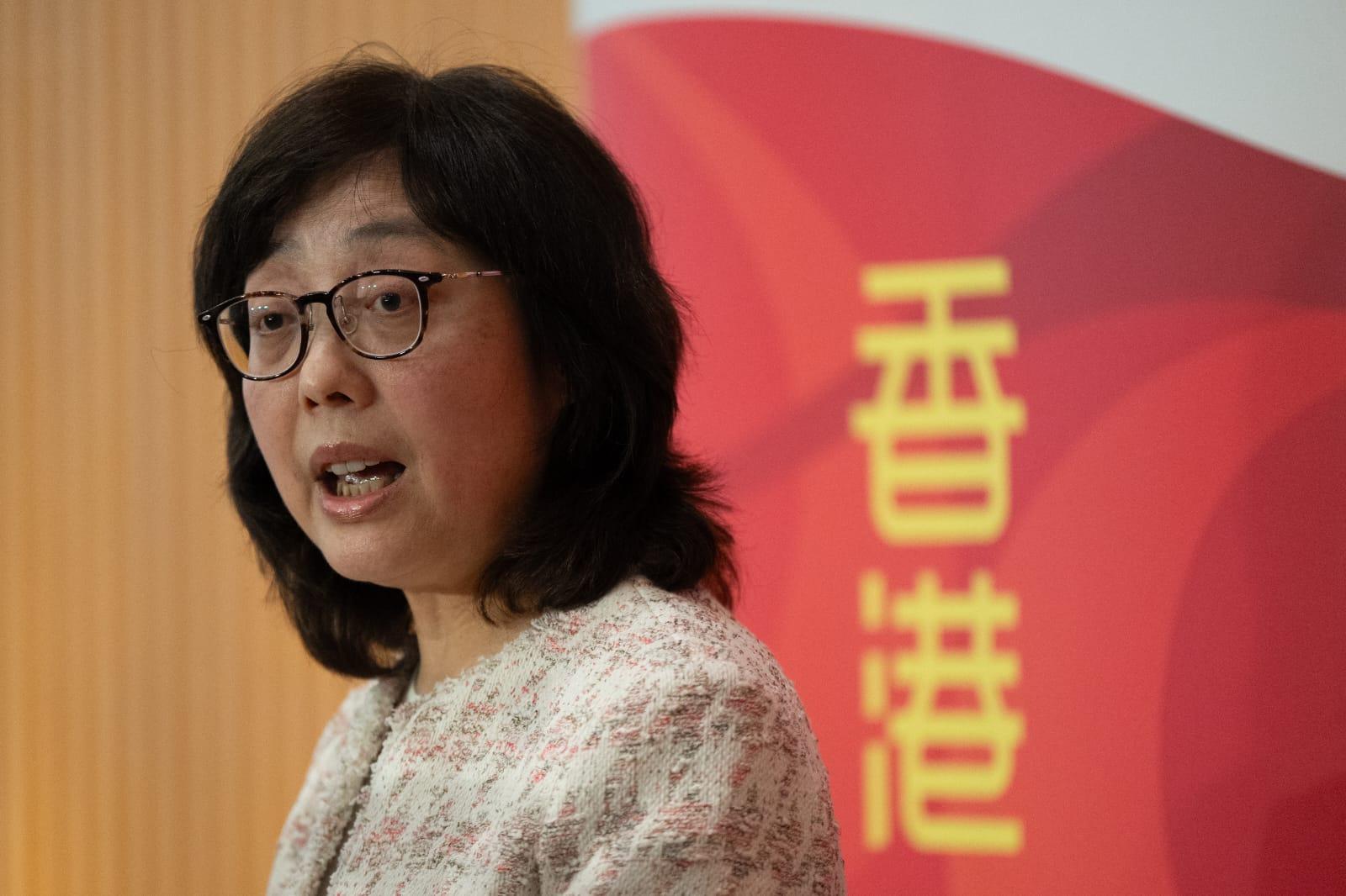 發展局公布新一季度賣地計劃，發展局長甯漢豪表示將推出位於元朗創新園附近的工業用地。(林靄怡攝)