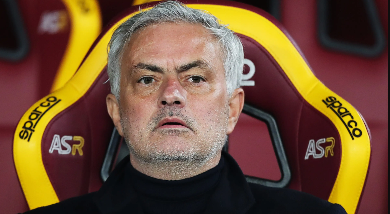 意甲羅馬近況差勁，球會今日(16日)公布解僱教練摩連奴