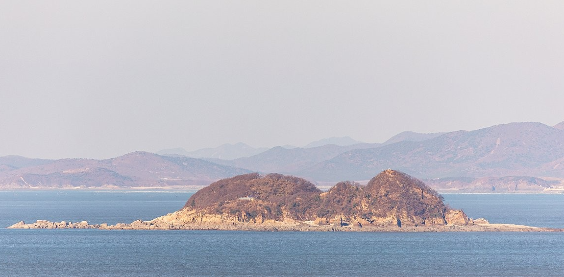 南韓當局今日(5日)中午向鄰近北韓邊境的延坪島發出緊急疏散令，稱受到北韓挑釁（資料圖片）