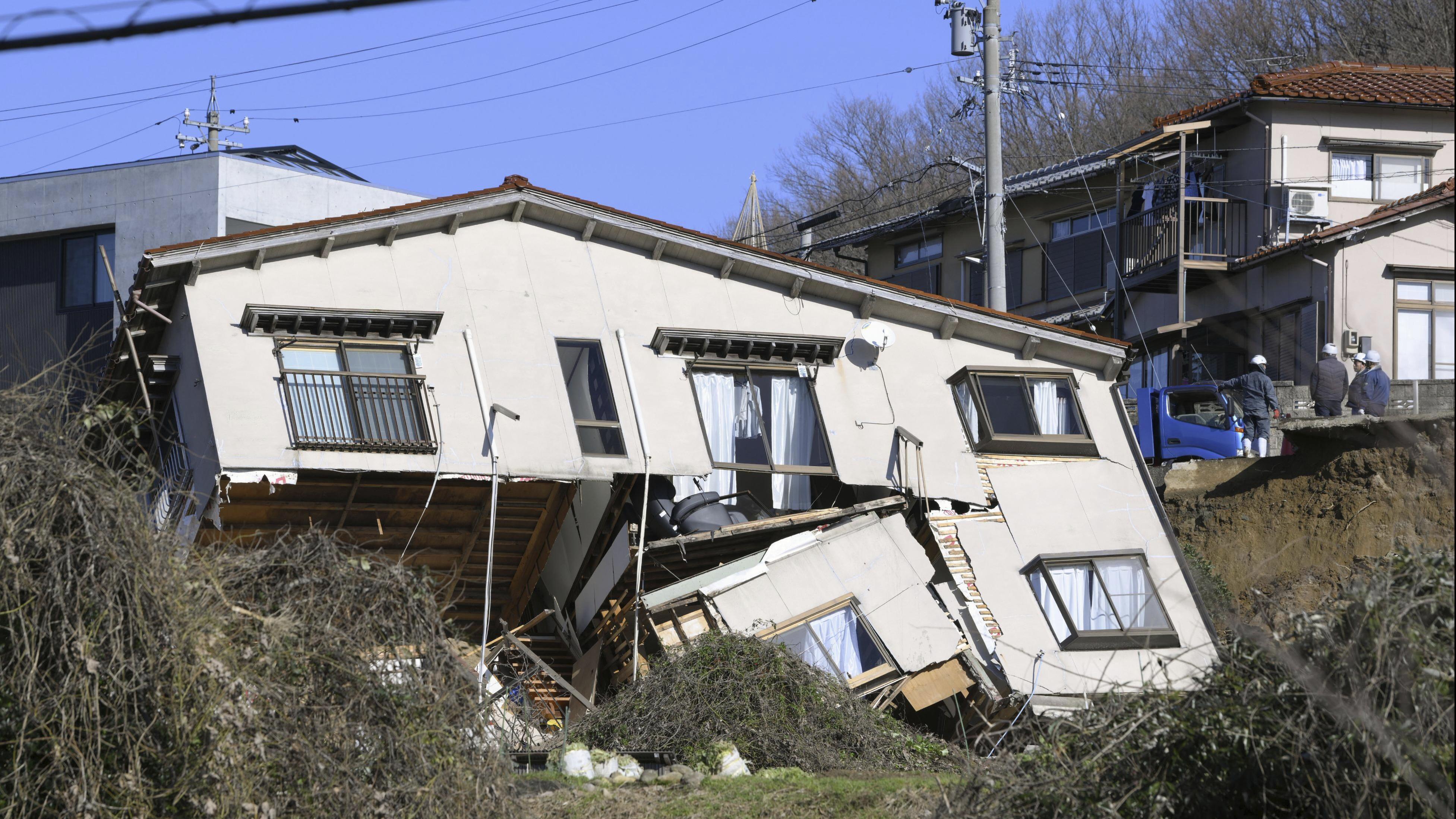 日本地震｜東瀛遊30人能登半島團於地震前已離開　縱橫遊無旅客想提早返港(美聯社圖片)