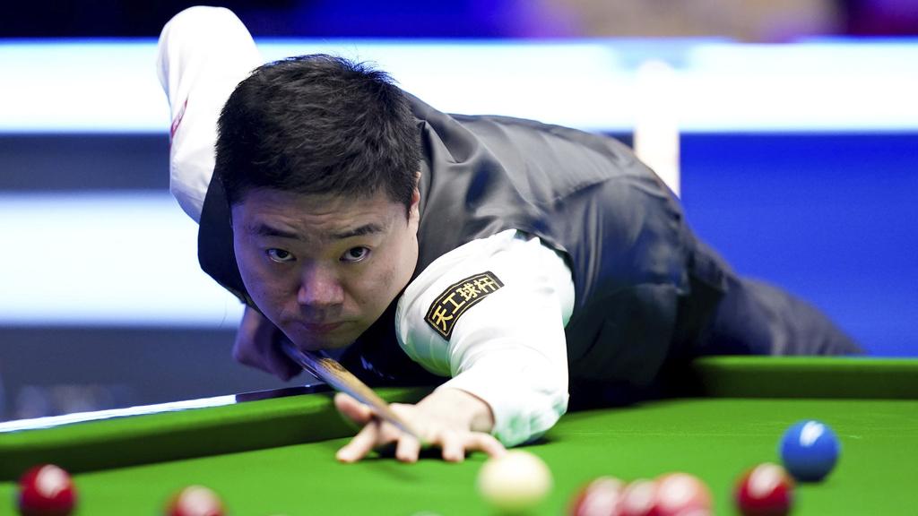 中國球手丁俊暉在桌球大師賽打出最高147分，但仍不敵奧蘇利雲。(美聯社)