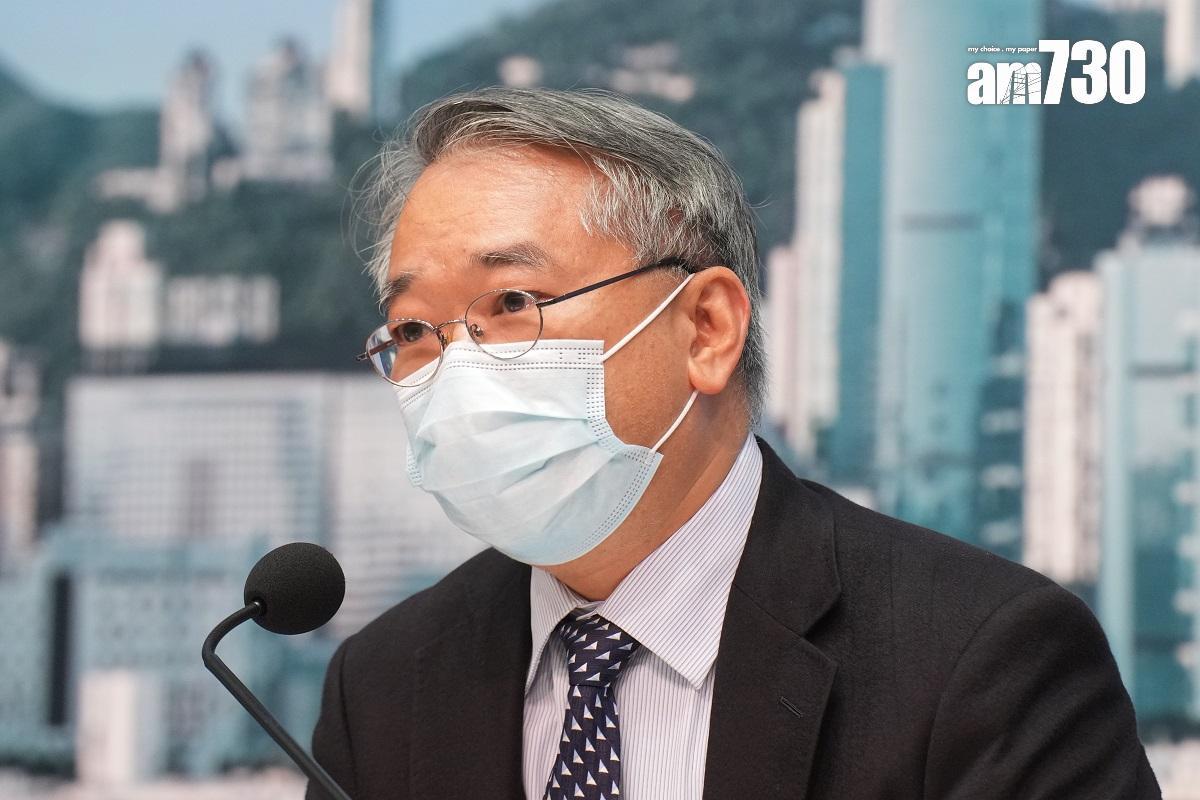 環境保護署署長徐浩光說，不會低估執行時的難度，在半年適應期內，政府會檢視整體情況，有需要時會延長，又指即使物管公司「執手尾」，也不代表解除了居民使用指定膠袋的責任。(資料圖片／陳奕釗攝)