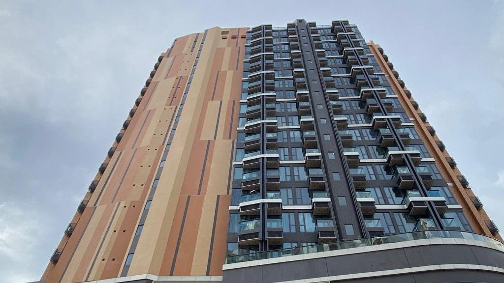 薈藍一房特色戶買家逾半年撻訂離場 料損失69萬｜新盤撻訂