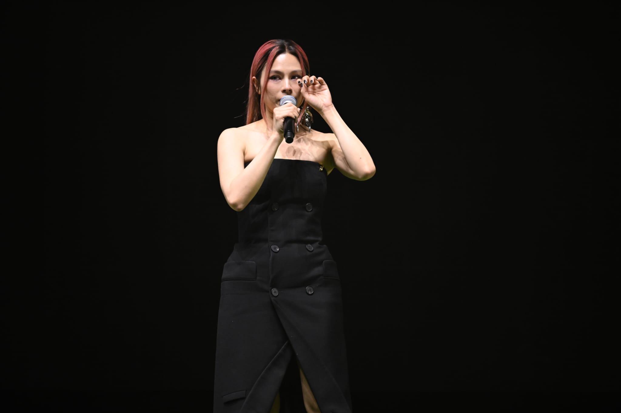 叱咤2023｜陳蕾大豐收摘下女歌手金獎 Gin Lee奪銀獎落淚：我係唔會放棄