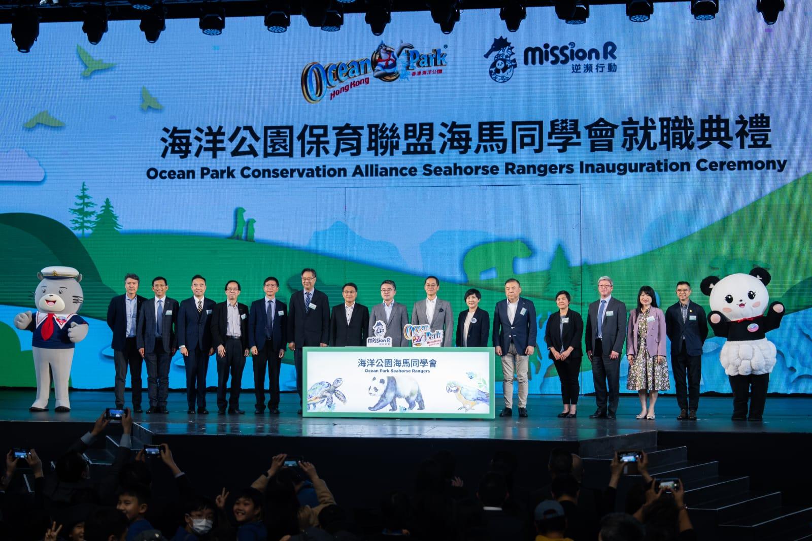 首季公布「歷險主題區」招標結果 龐建貽：業績非靠「財技」(林靄怡攝)