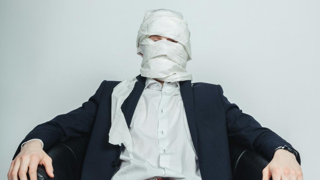 偽冒過世父親領百萬退休金 女兒藏屍六年竟煉成木乃伊