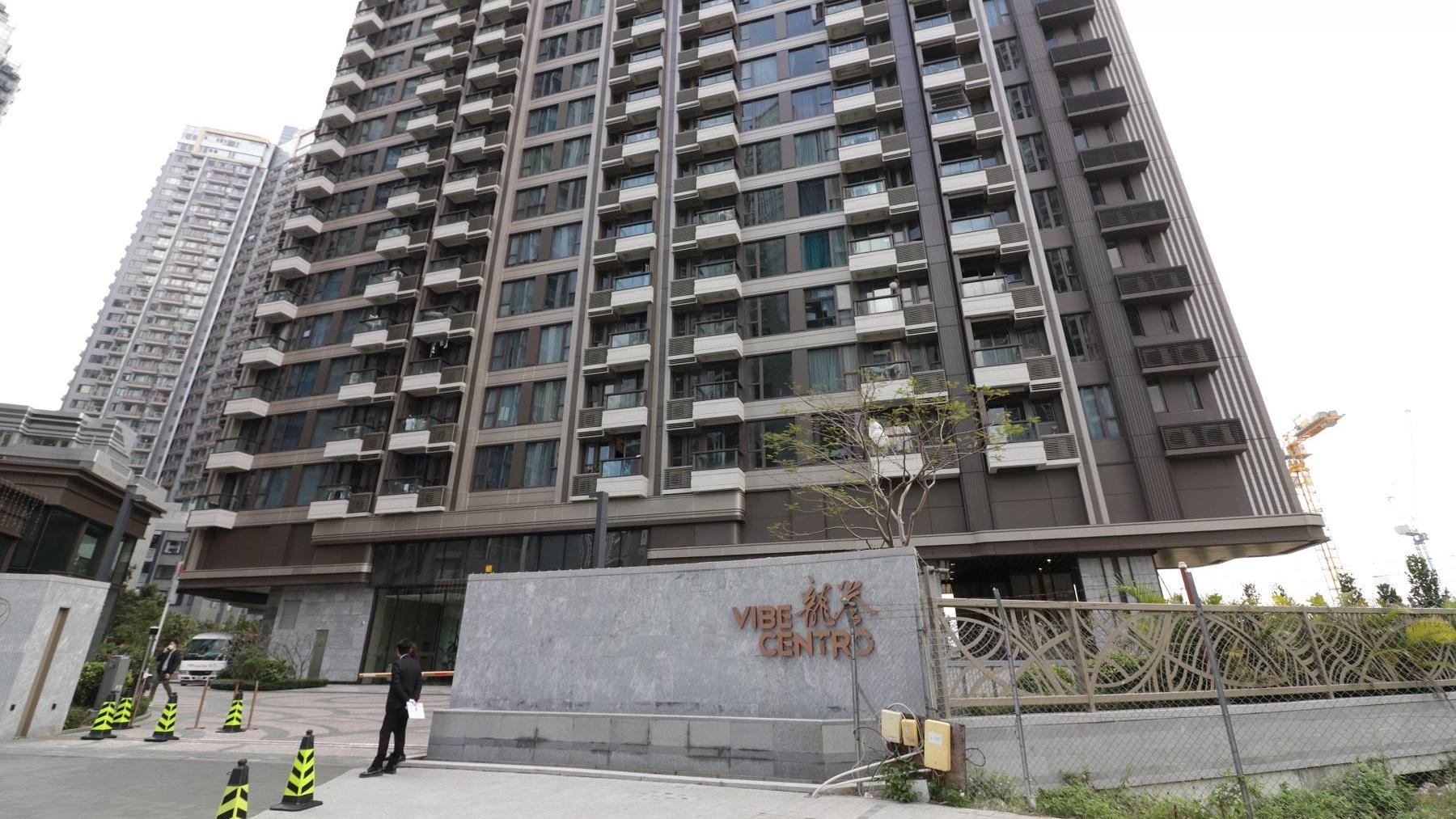 啟德區龍譽一伙極高層一房單位，獲內地專才以1.7萬元零議價承租，呎租56元。