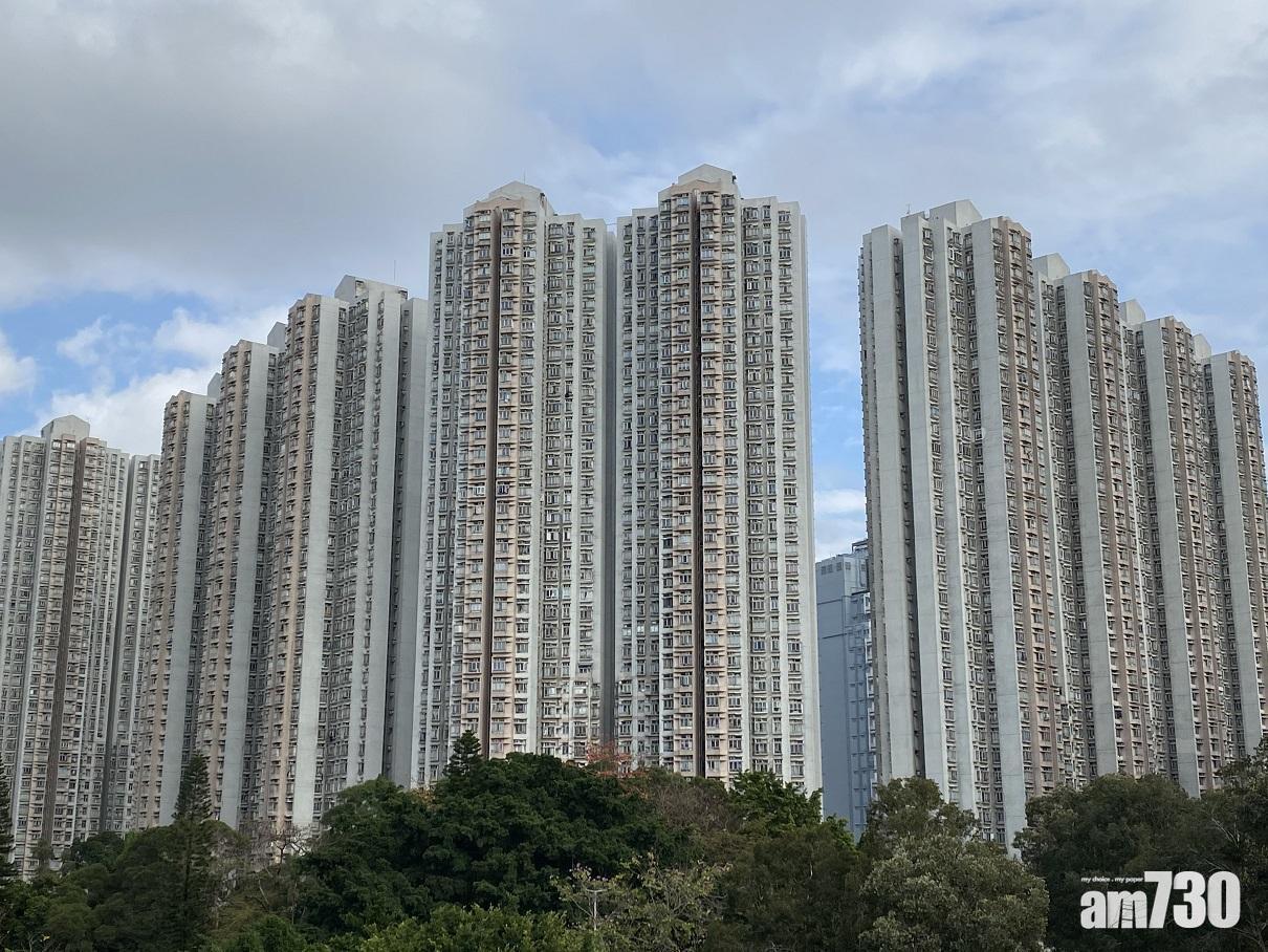 青衣青怡花園中層兩房戶，累減100萬元後以350萬元沽出，由同區長線投資者承接，料作收租用途。