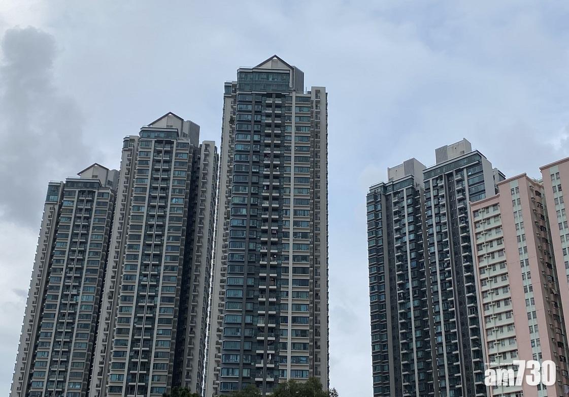 黃大仙現崇山最新錄兩房蝕讓成交個案。