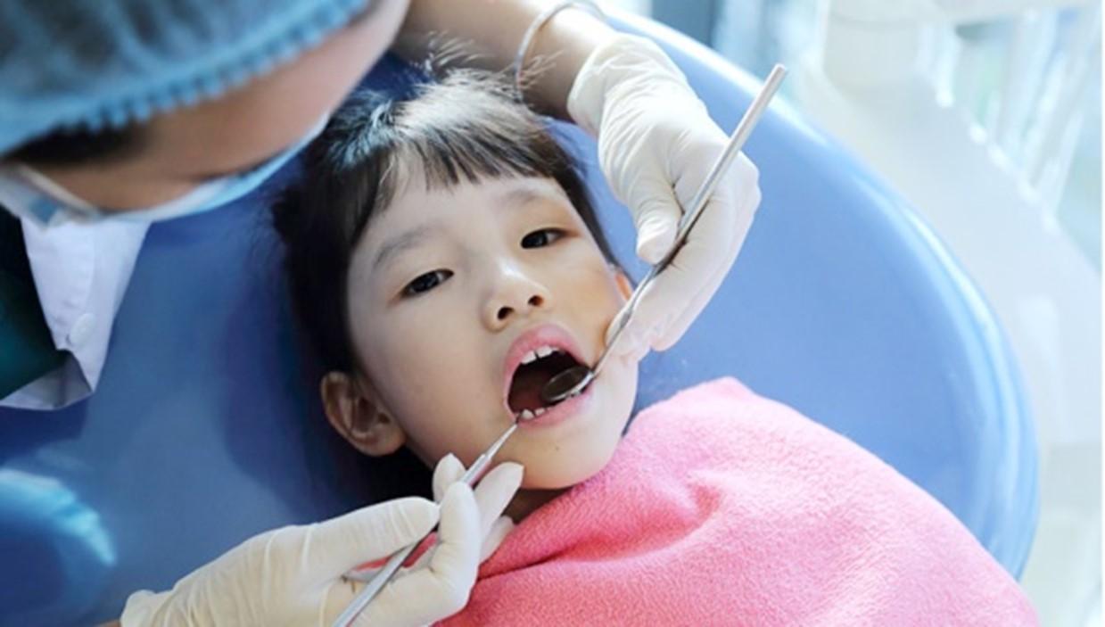 兒童杜牙根治療：深入解答其必要性、過程與護理