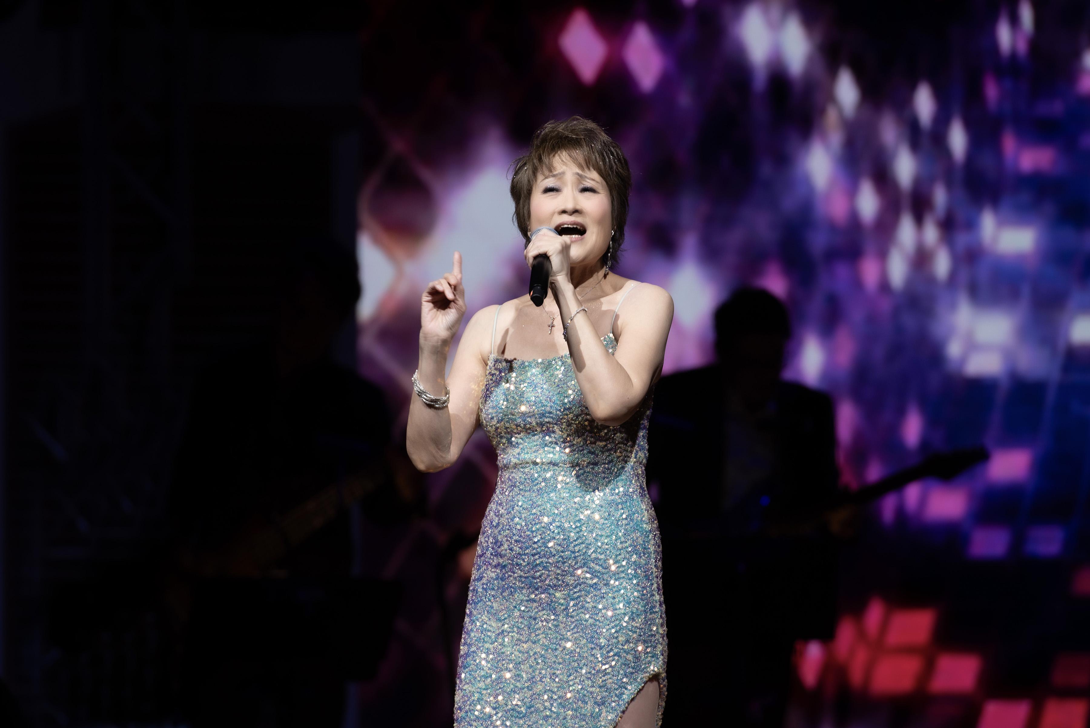 尤雅闊別樂迷多年再辦香港演唱會 提醒大家要如手機般經常Update 