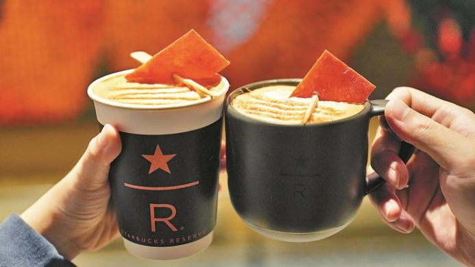 內地Starbucks推「紅燒肉拿鐵」味道如何？加一片豬肉乾賣貴30元？