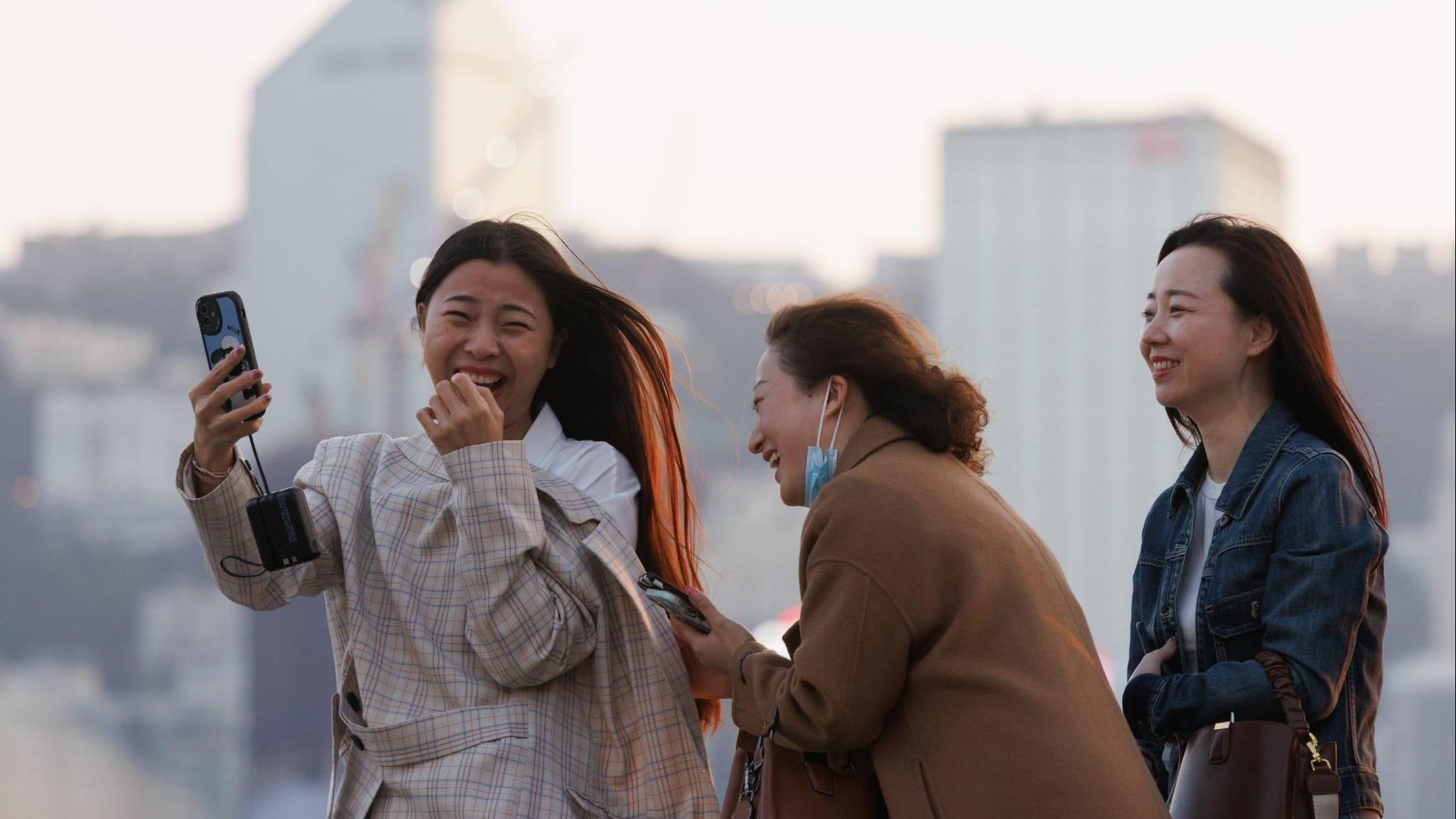 下周五氣溫將降至最低14度。(資料圖片)