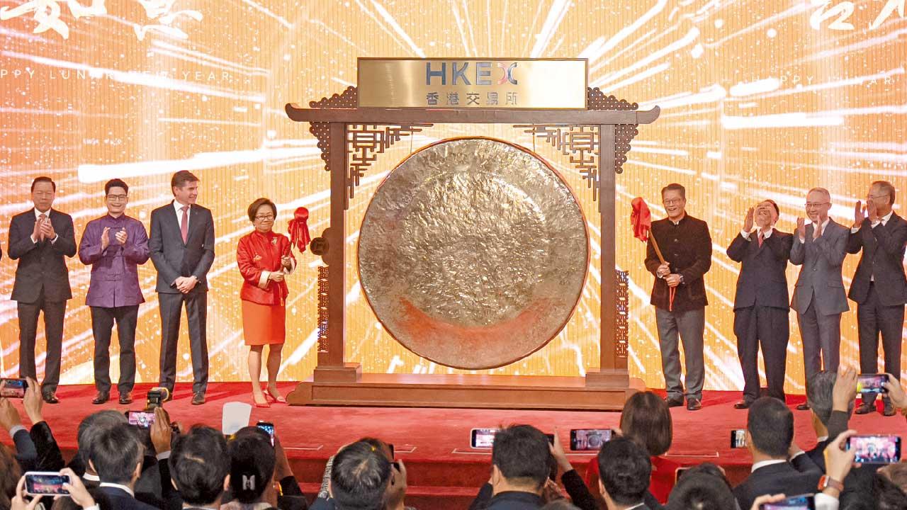 龍年紅盤拗腰高收 保全升紀錄 恒指乾挾132點 短線提防美股回吐