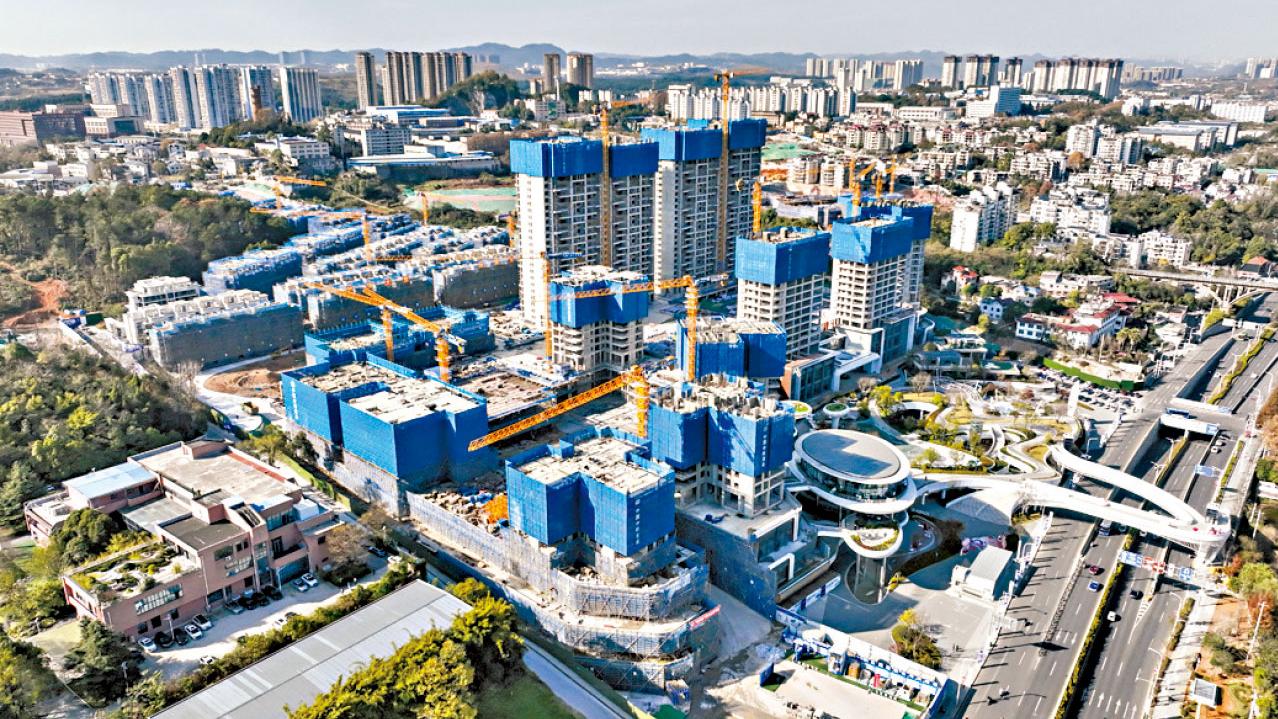 經濟增長兼通縮是因錢用來還債