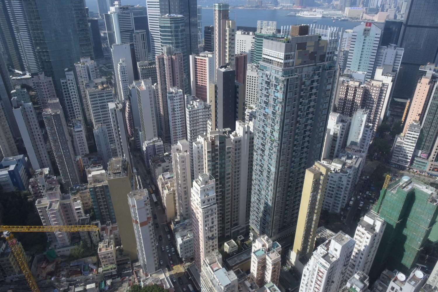 土地註冊處最新數據指，截至今年2月7日止，全港暫錄59,889宗樓宇買賣登記，涉及成交總值約5,137.68億元，料重越6萬宗大關。(資料圖片)