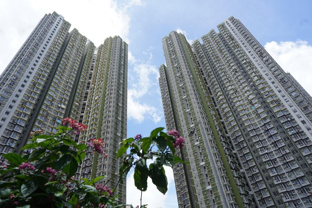 珍惜生命｜秀茂坪安達邨女子墮樓 當場死亡