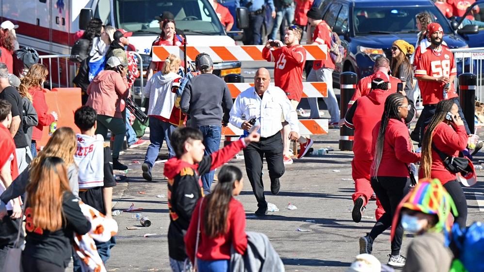 美國肯薩斯城慶祝活動爆發槍擊案。(路透社)