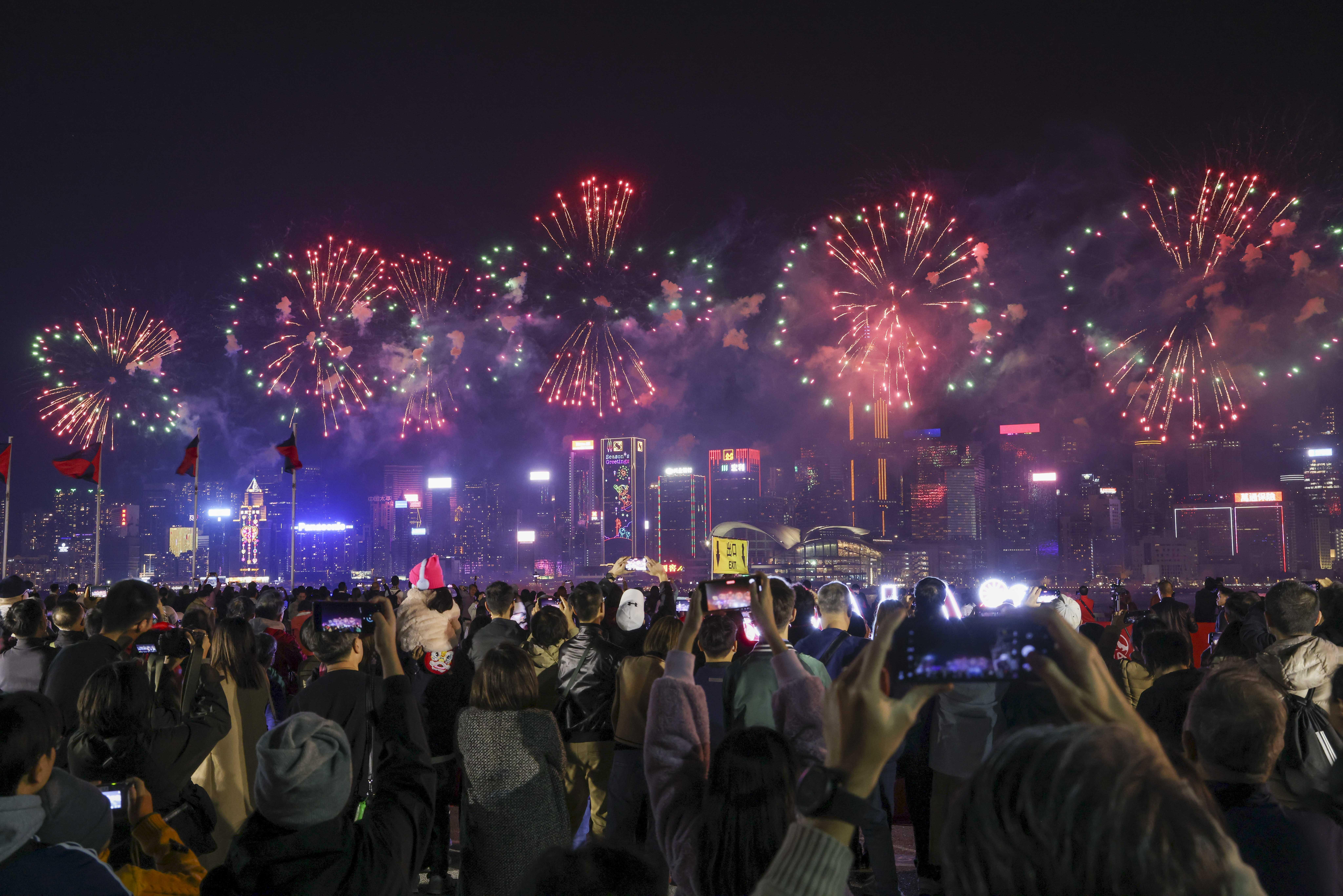 旅發局的煙火匯演並非以農曆新年煙花規模進行 (資料圖片)