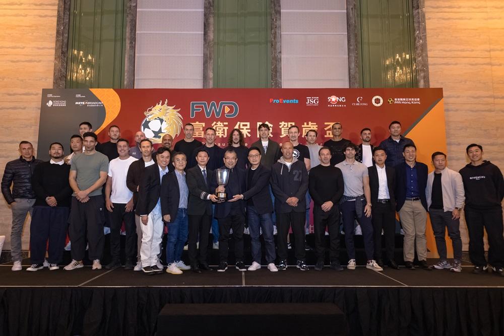 參與賀歲盃的一眾球星出席記者會。