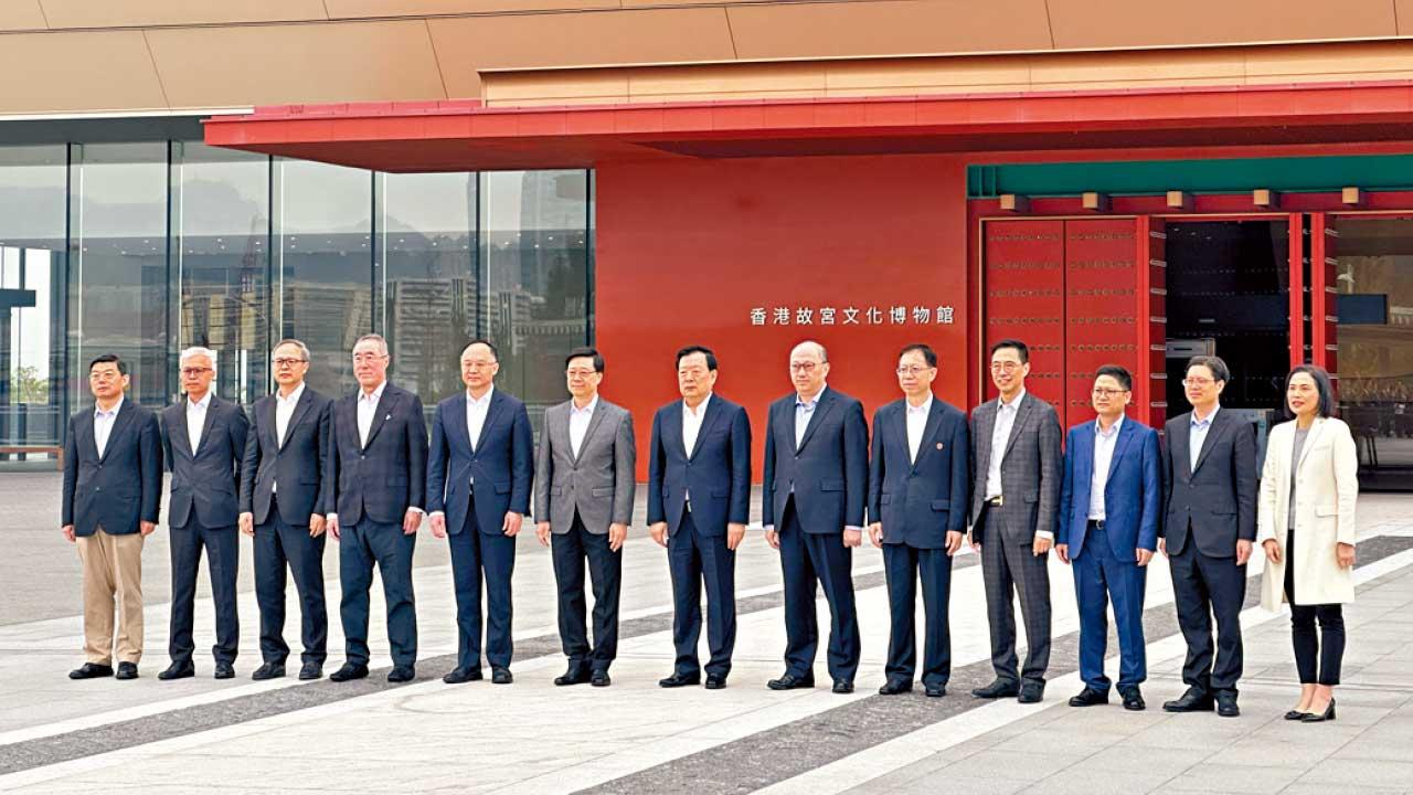 夏寶龍參觀西九故宮與青年交流  港大生：勉勵努力發展