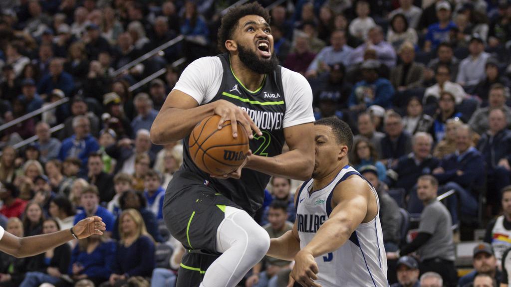 「狼王」唐斯帶領木狼擊敗獨行俠。(美聯社)