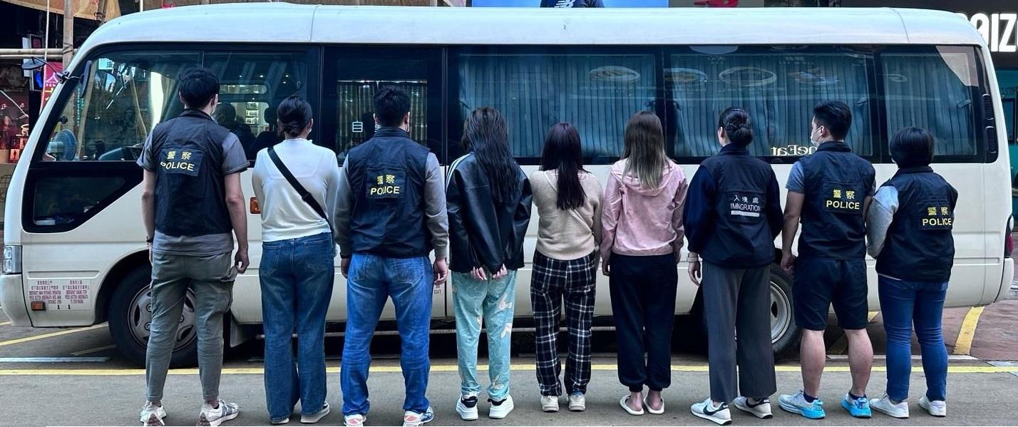 警方聯同入境處民政署旺角反黑工　11人被捕