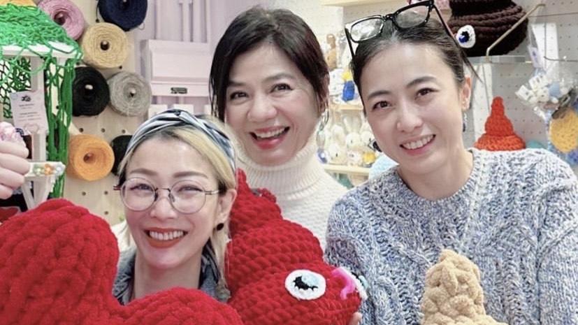 甘比獲兩天后現身撐鈎織店 以「屋企人」來形容與Sammi鍾楚紅關係