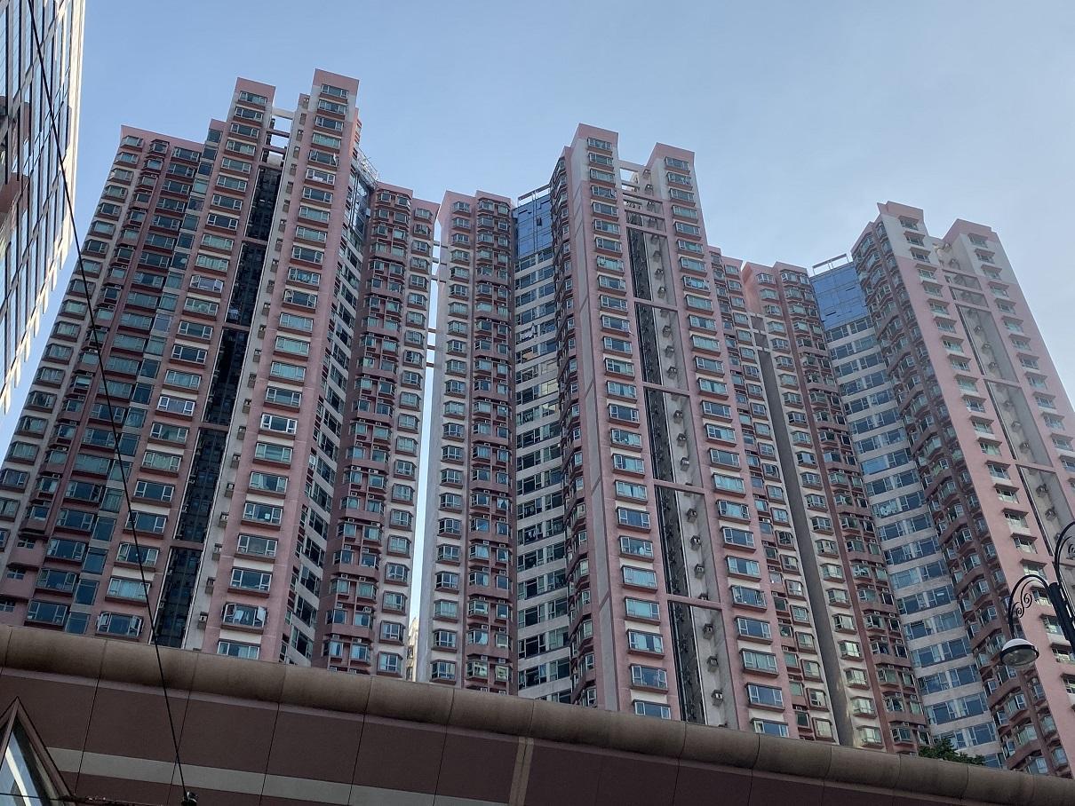 北角港運城高層三房戶以1,200萬元沽出售，3年貶值17%。