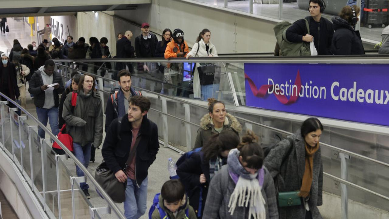 巴黎里昂火車站發生持刀傷人案3人傷　疑兇被捕(美聯社資料圖片)