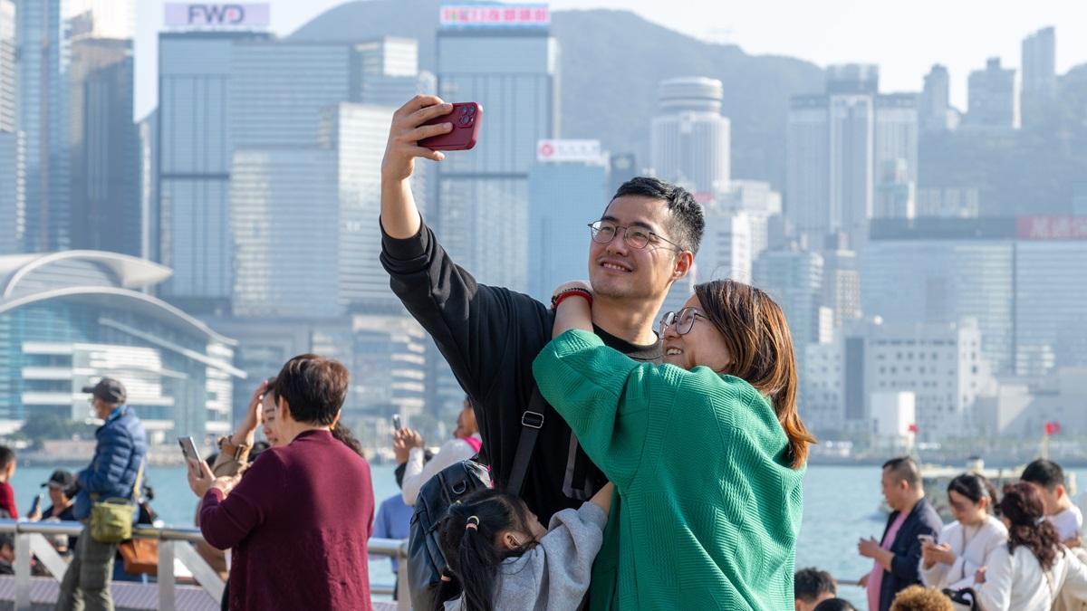 楊潤雄相信香港有足夠的承受能力。(資料圖片)