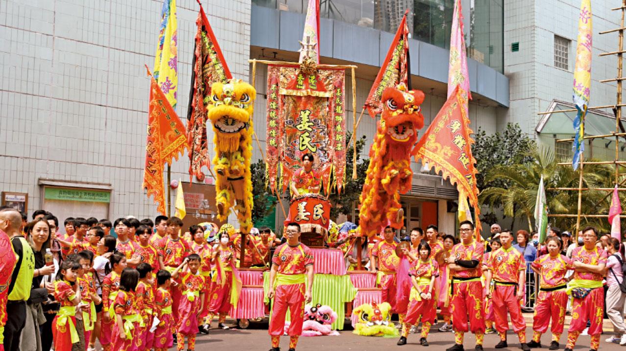 日夜都繽紛！ 鴨脷洲慶洪聖誕延續傳統 單車百萬行籌善款