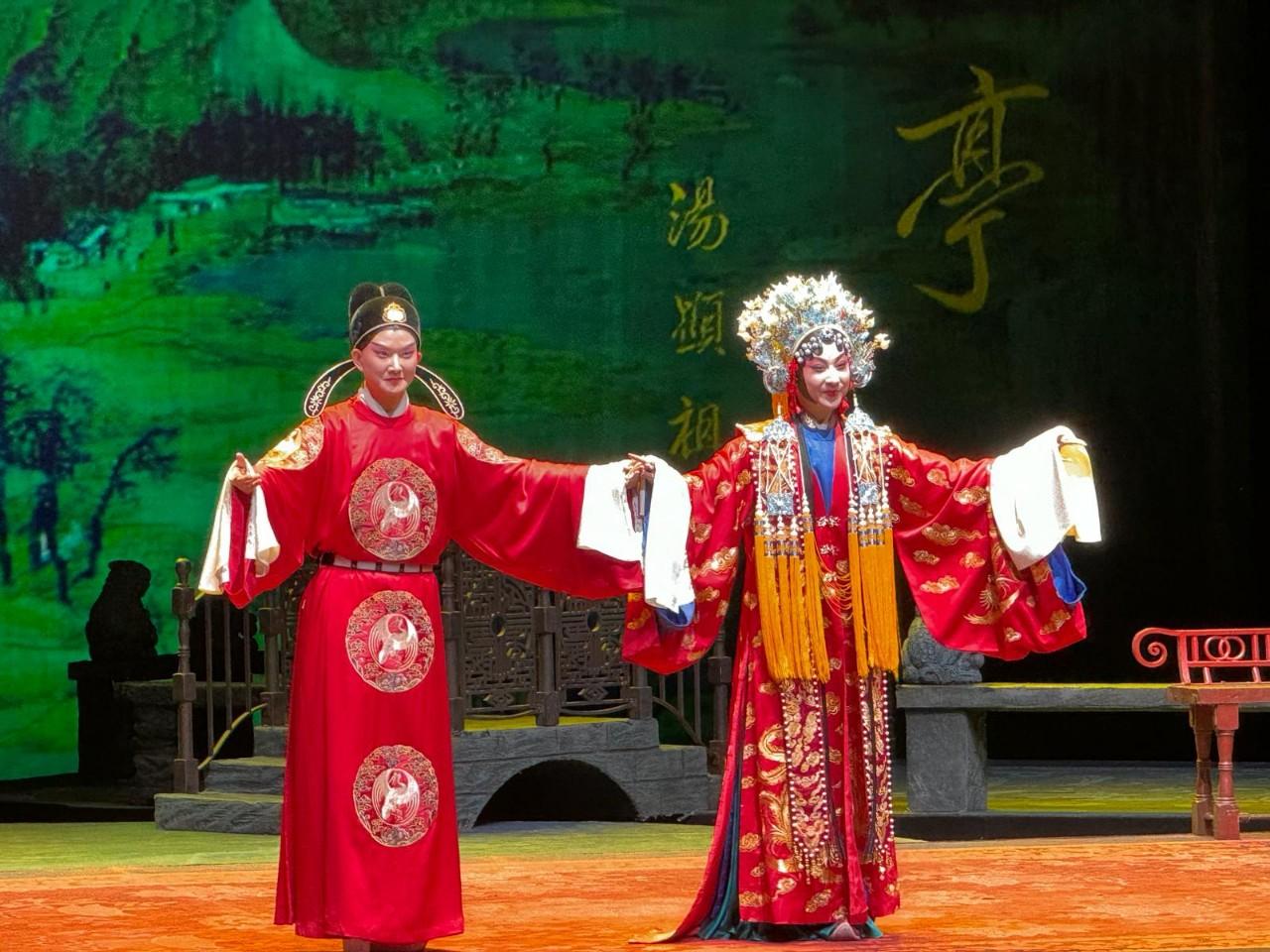 《牡丹亭驚夢》是國寶級演出