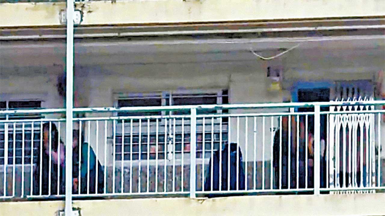 疑爐火燒著棉質睡衣 華富邨六旬婦傷重亡