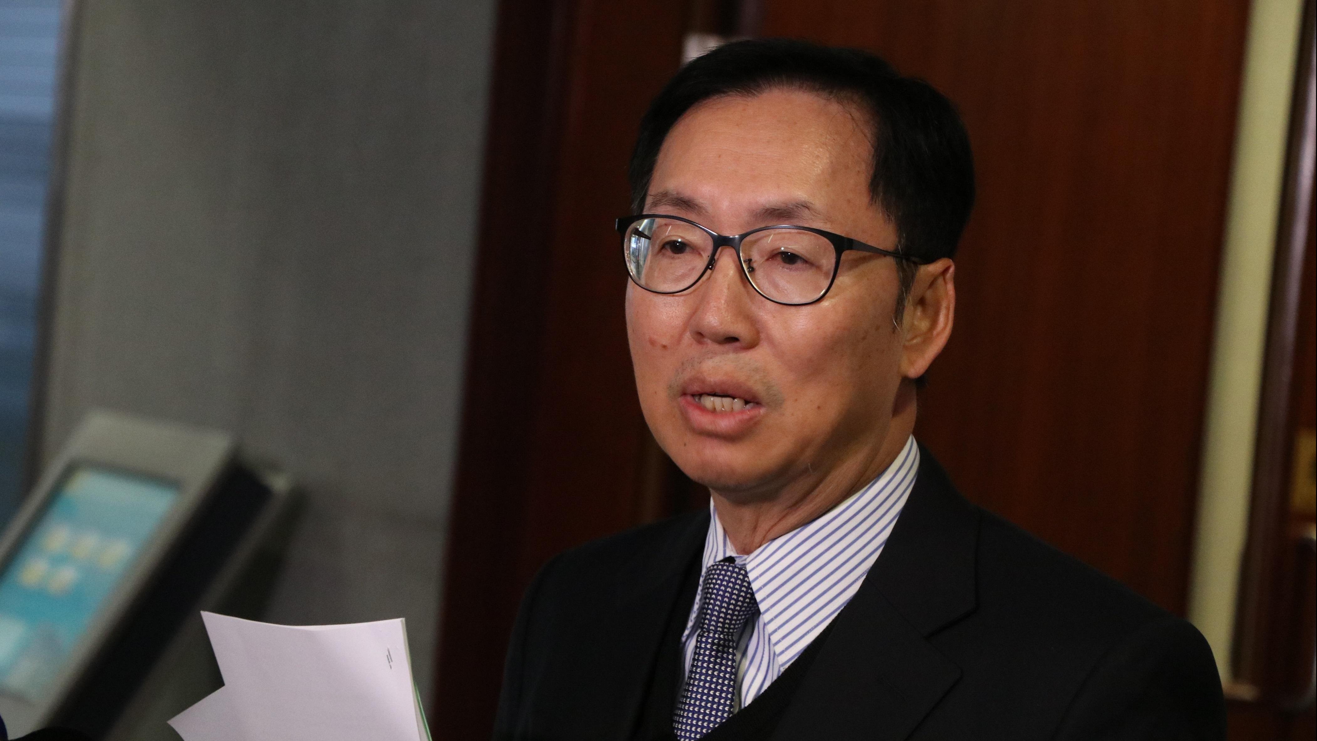 二元乘車優惠｜陳健波倡設使用次數及金額上限　或改每年向長者發放3千至5千元交通津貼