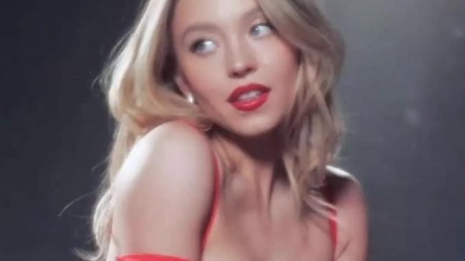 《蜘蛛夫人》Sydney Sweeney演杯女郎索到暈