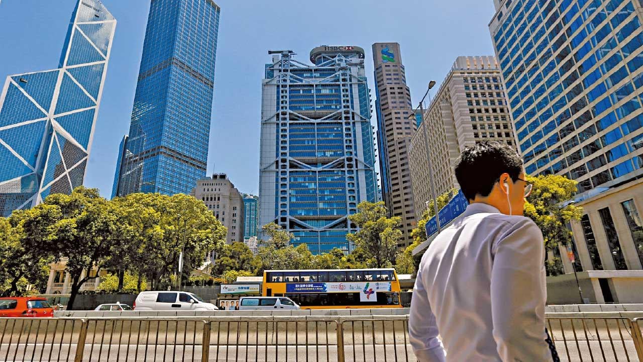 撤辣之後｜樓市未落鑊先撲火 銀行集體拒接摸貨按揭