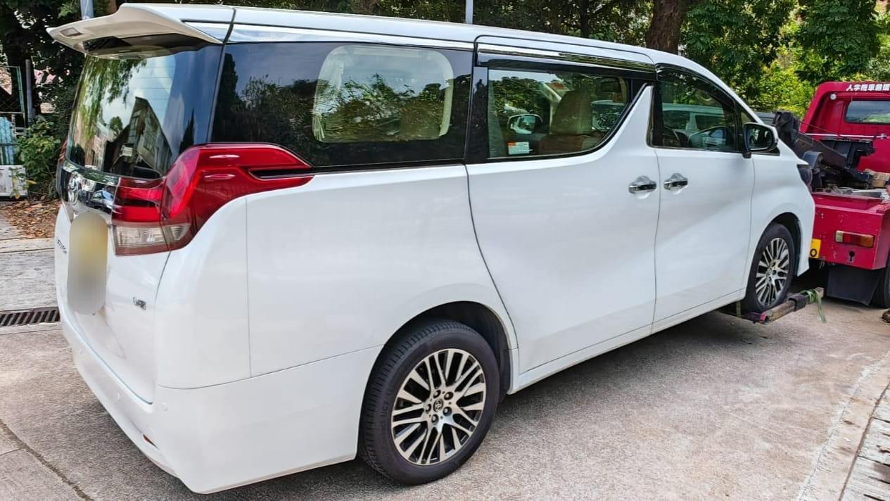 警喬裝乘客打擊跨境白牌車   上水往深圳索價810蚊司機被捕