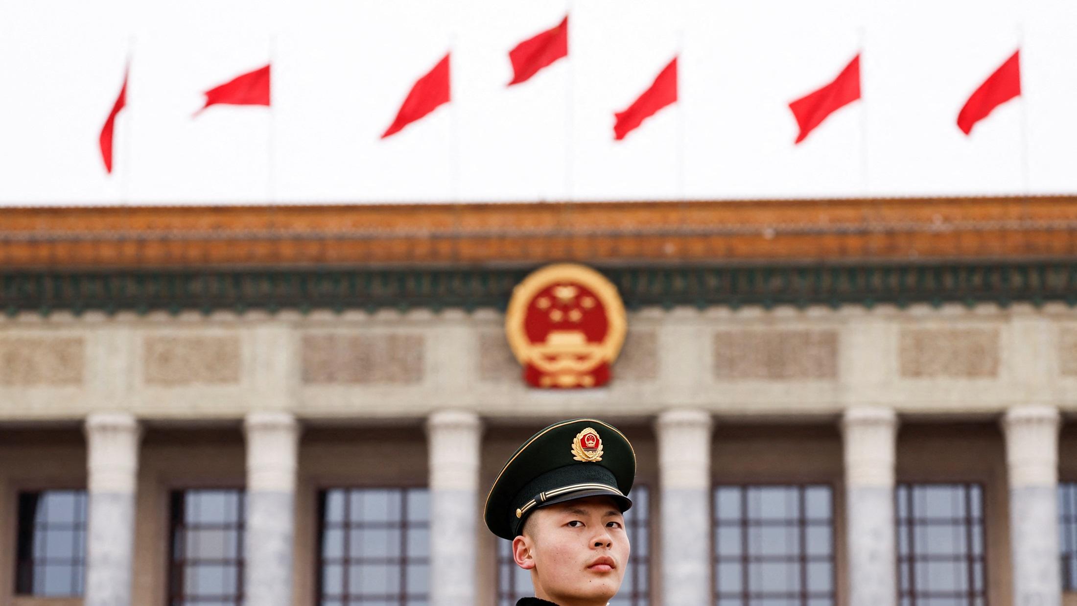 恒指回落至50天線