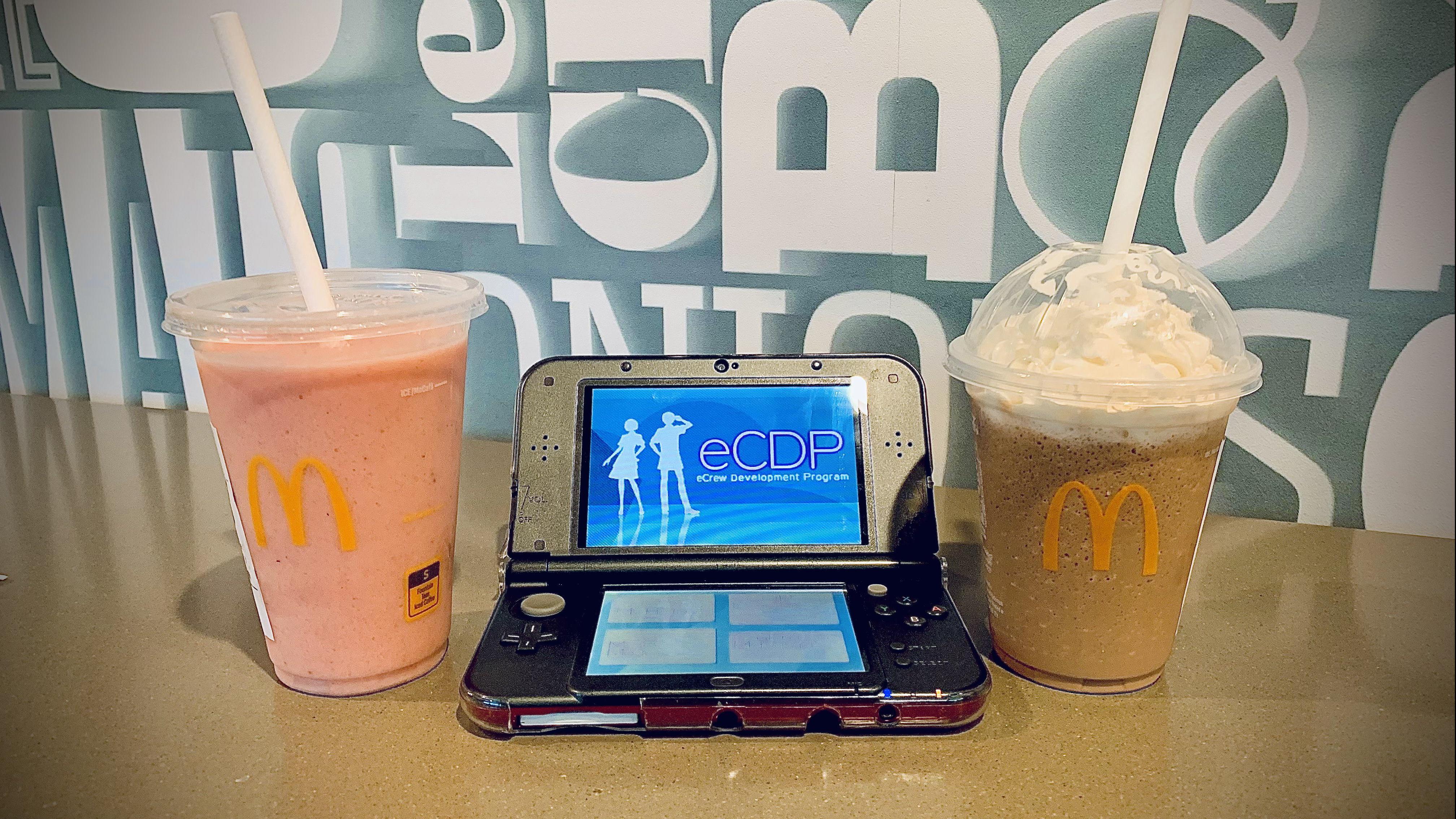 日本二手店日前販售一部麥當勞培訓用的NDS遊戲機。(網上圖片)