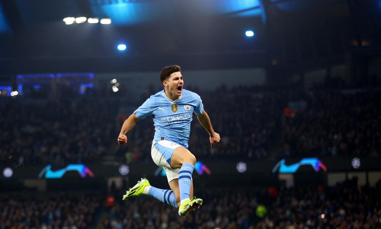 曼城憑艾簡治、艾華利斯、夏蘭特各入一球，以3︰1輕取哥本哈根，兩回合計6︰2淘汰對手晉歐聯8強。