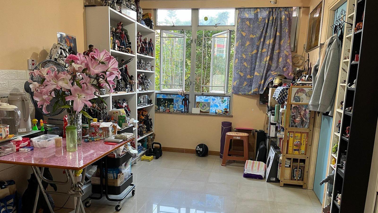 單位大廳闊落，採光亦足。(代理提供)