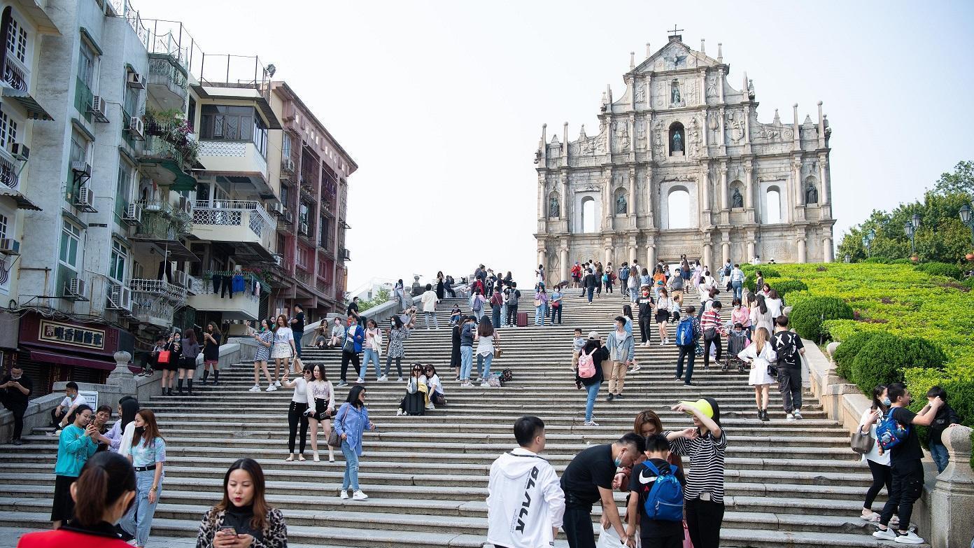 香港學生涉拾取他人儲值卡消費8000澳門元 被澳門警方拘捕。（資料圖片）