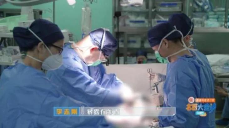 中國富商誤吞魚骨海外動刀6次失敗　切食道100公斤暴瘦至35公斤