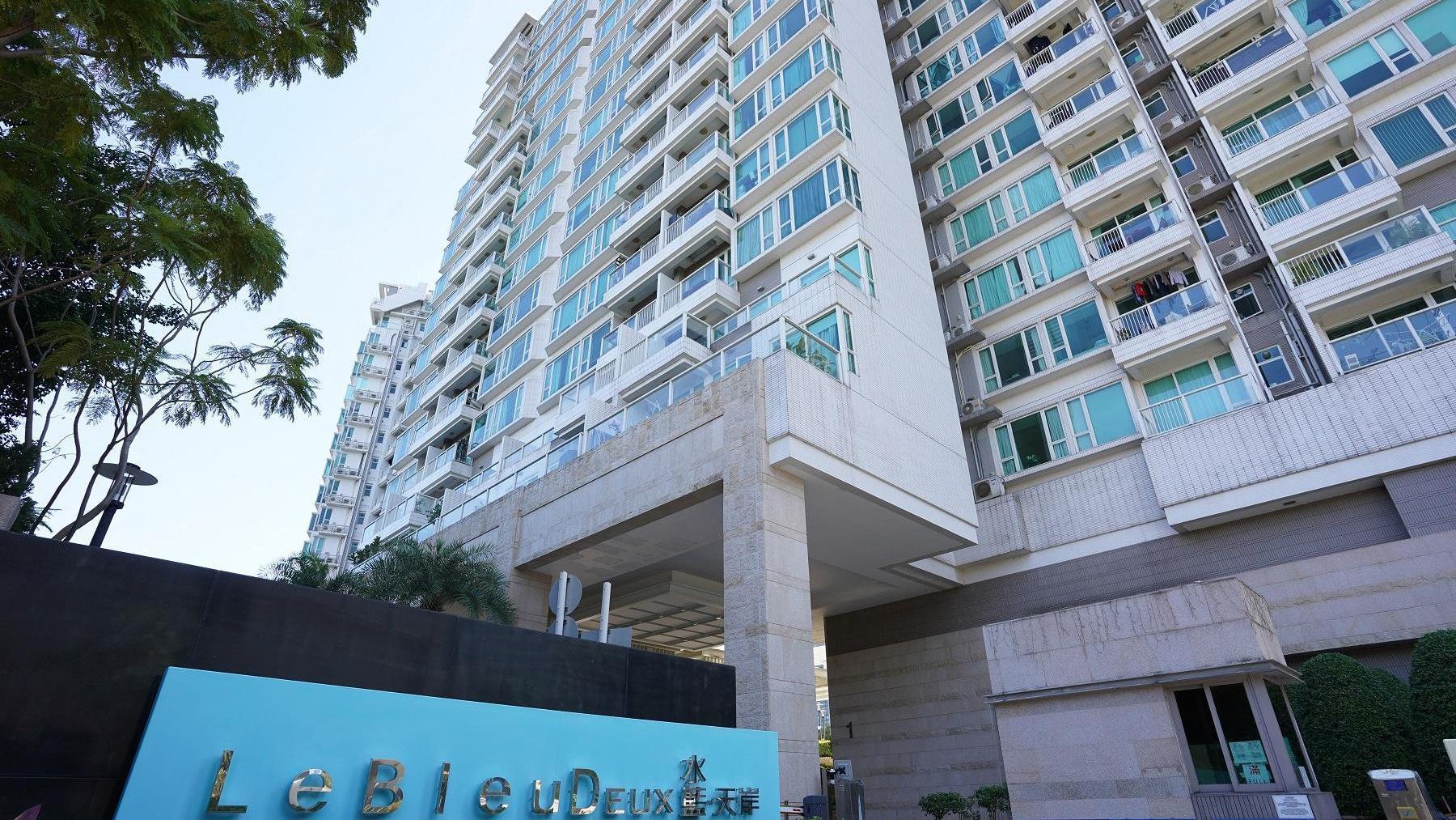 東涌水藍‧天岸中層兩房減價27萬元，以728萬元沽出。