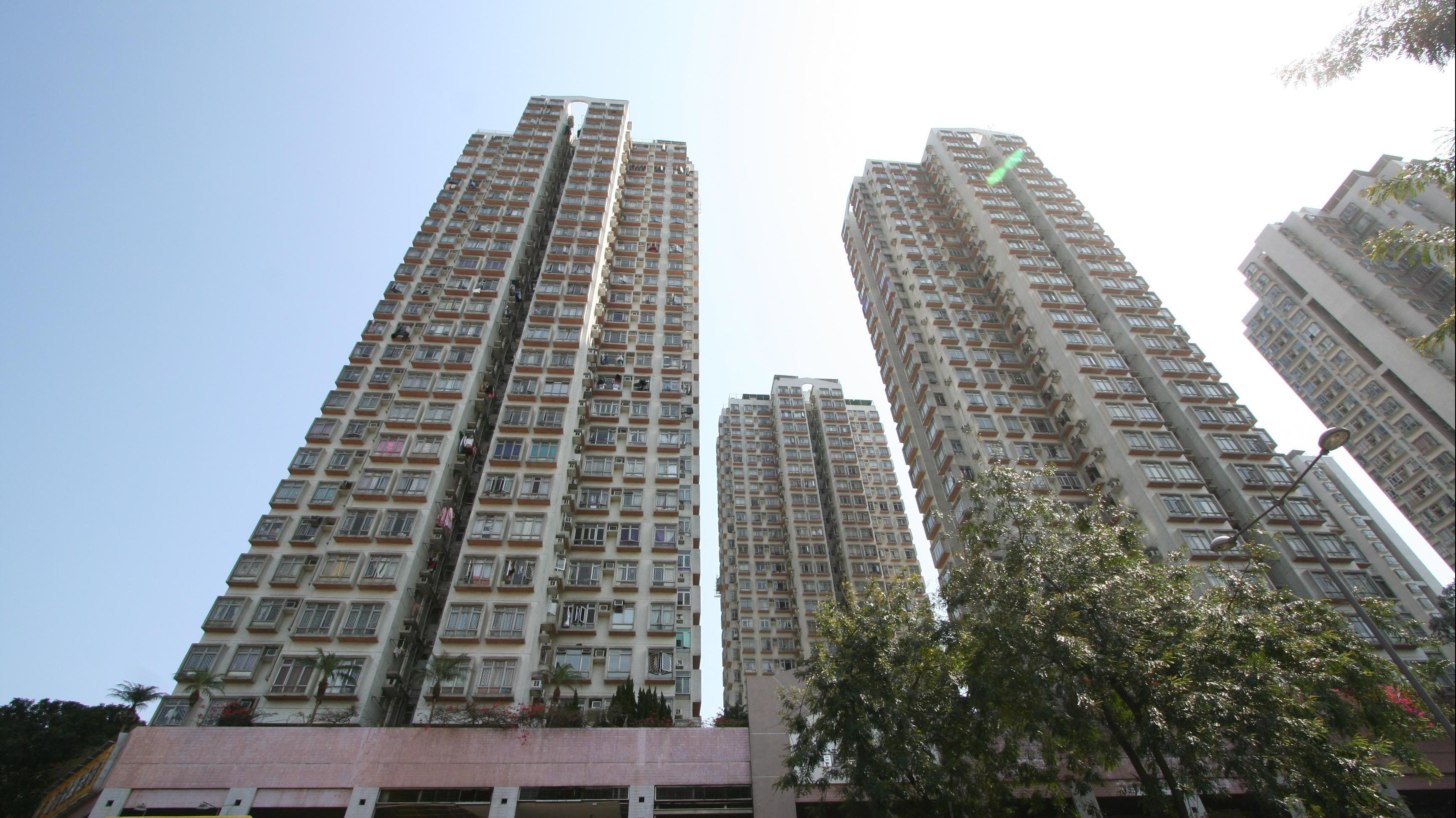 上水上車盤龍豐花園本月暫錄4宗二手成交，最新錄得一宗蝕讓成交個案。