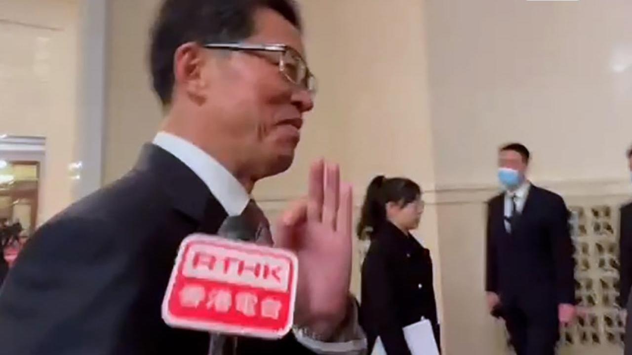 全國兩會2024｜張曉明被問想對港人說甚麼　回應「不在其位不謀其政」(港台圖片)