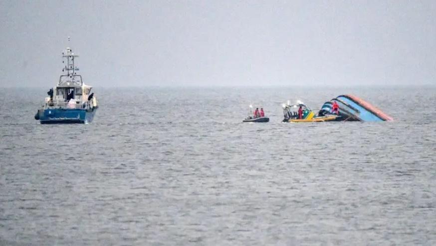 莫桑比克霍亂假消息引發恐慌，超載沉船釀91死34失蹤。(X)