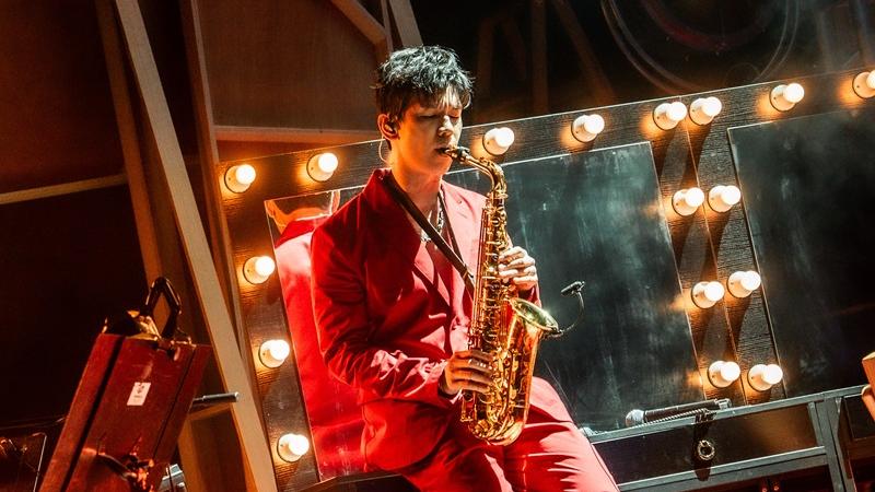 林奕匡高山低谷10年  台上公開多謝太太：「無論幾時都冇放棄我」